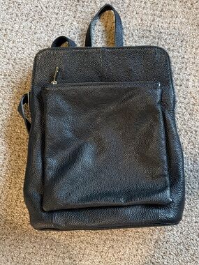 Unica Firenze Italian Leather Convertable Backpack